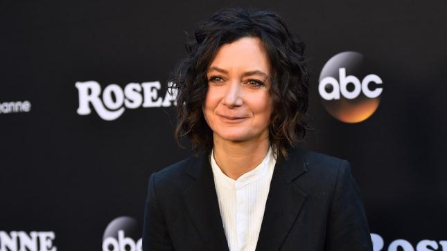 sara gilbert wiki, age, wife and net worth details