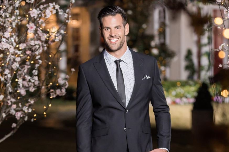 Explore Robert Colangelo Wiki, Bio, Age, Height & Ex-Girlfriend Details! Bachelorette Robert Colangelo Wiki, Age, Height, Girlfriend