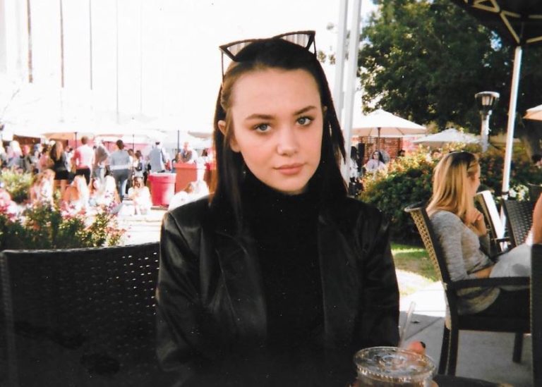 Lucy Loken wiki, bio, age, height, boyfriend, net worth 2019