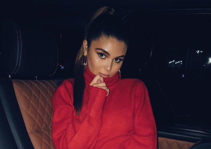 olivia jade net worth 2019, olivia-jade boyfriend, olivia-jade dad, olivia-jade mom, olivia-jade instagram, olivia-jade youtube