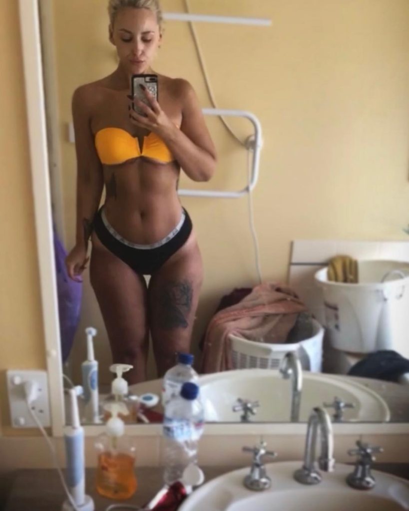 Elizabeth Sobinoff  mafs bikini pic