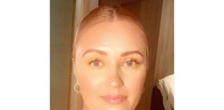 Gogglebox Ellie Warner Wiki, Bio, Age, Height, Net Worth 2019