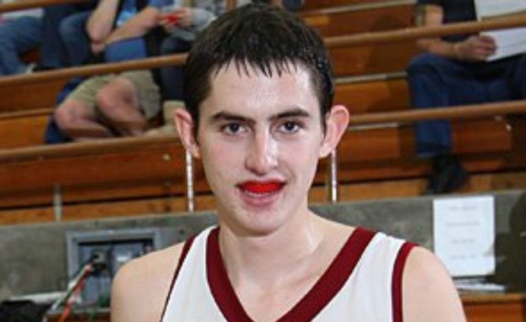 Nick Kerr age