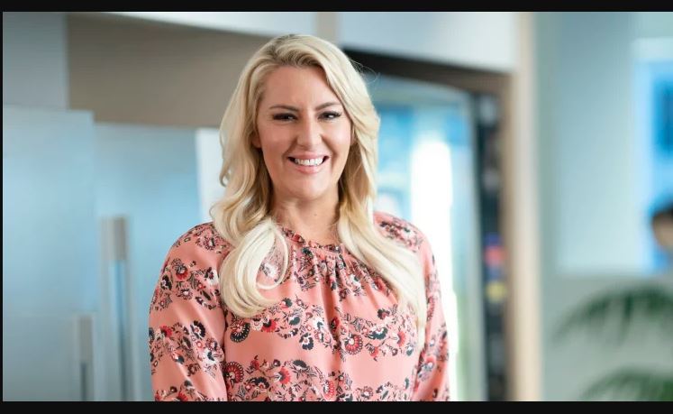 Jess Eva Age, Height, Wikipedia, Husband, Norman Hogan Jess Eva age