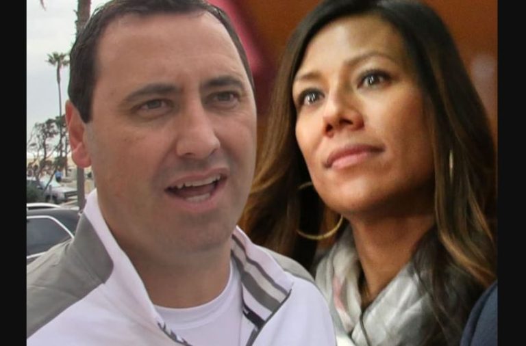 Stephanie Sarkisian age