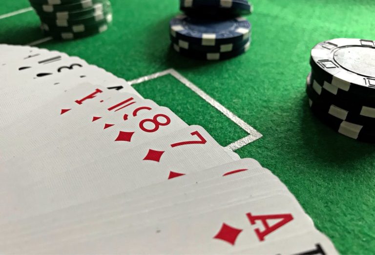 Australian Celebrities Who Love Online Casinos