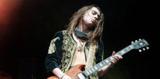 Jake Kiszka Girlfriend Hannah Schooley