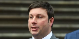 Tim Smith Mp Age, Height, Wikipedia, Wife, Net Worth 2021