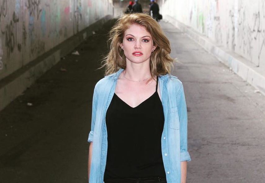 Who is actress Cariba Heine husband Jamie Timony, check out updates on Cari...