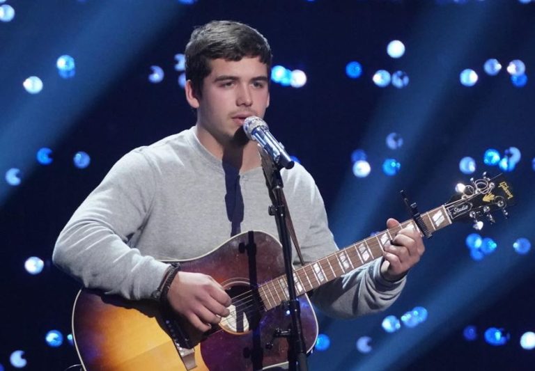 Noah Thompson American Idol Girlfriend