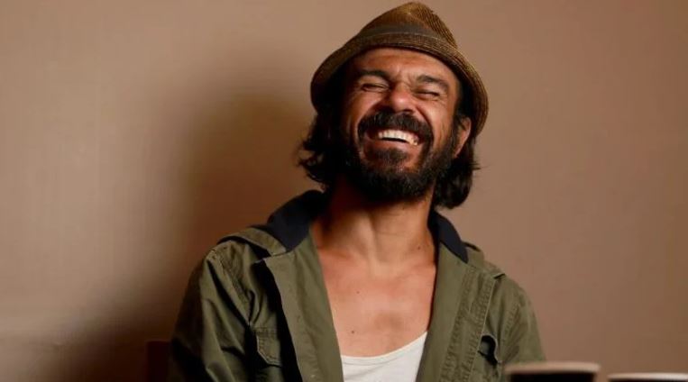 Who Is Aaron Pedersen Wife Now