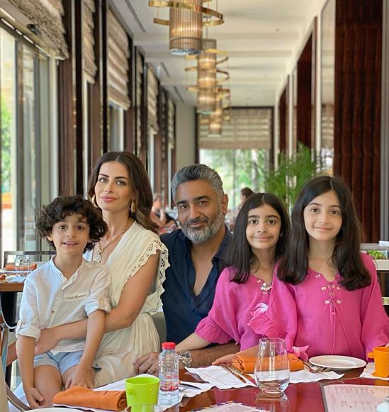 Munaf Ali with his wife Nina Ali and their children Sophia, Nour, and Ayan