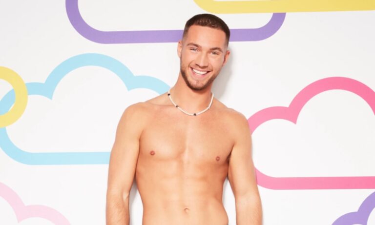 Ron Hall Love Island Age, Height, Wikipedia, Girlfriend, Instagram