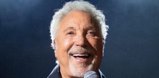 Tom Jones Cause Of Death and Illness, Died at 95 Due to Cancer