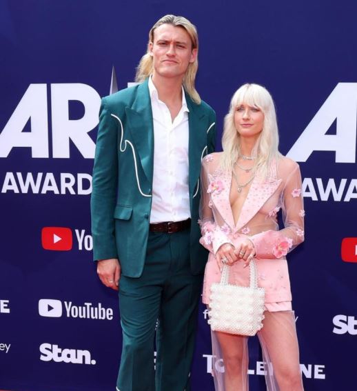 Darcy and Dee dazzled on the ARIA red carpet.