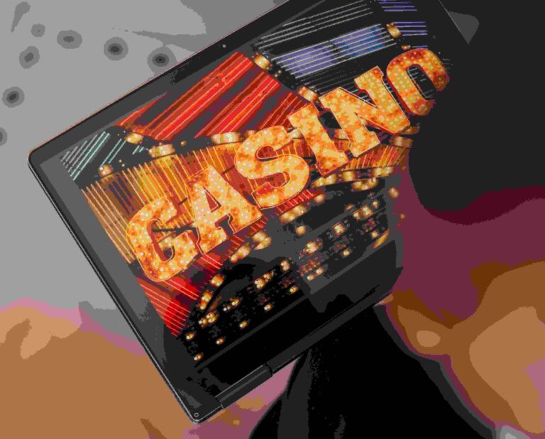 Australian Celebrities Who Enjoy Playing the Best Pokies