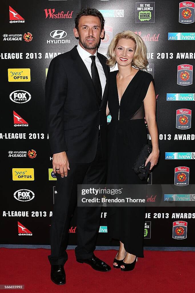 Tony Popovic and Manda Popovic arrive at the 2013 FFA A-League and W-League Awards